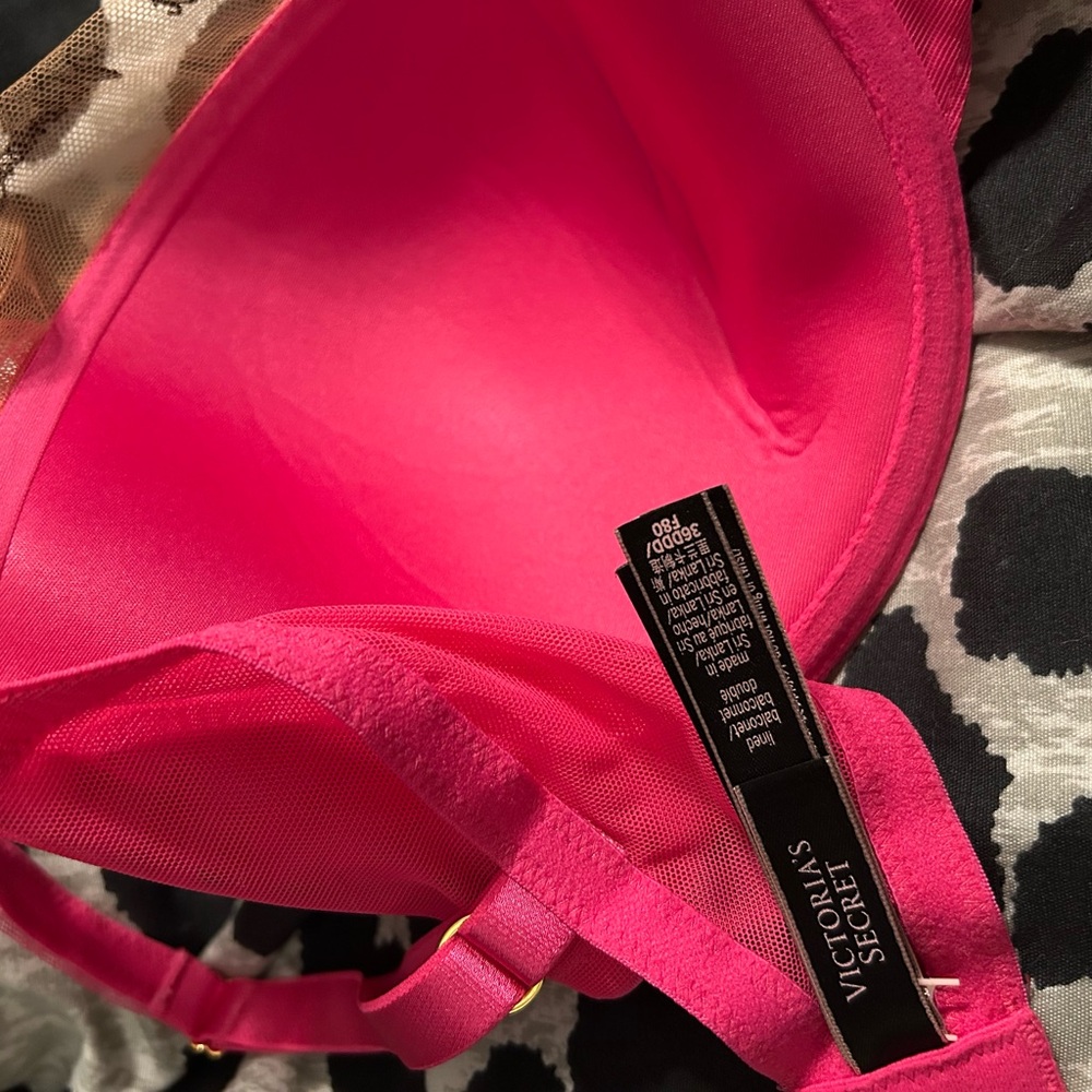 Victoria's Secret Bright Pink smooth logo embroidery lightly lined bra New 36DDD - Picture 8 of 11